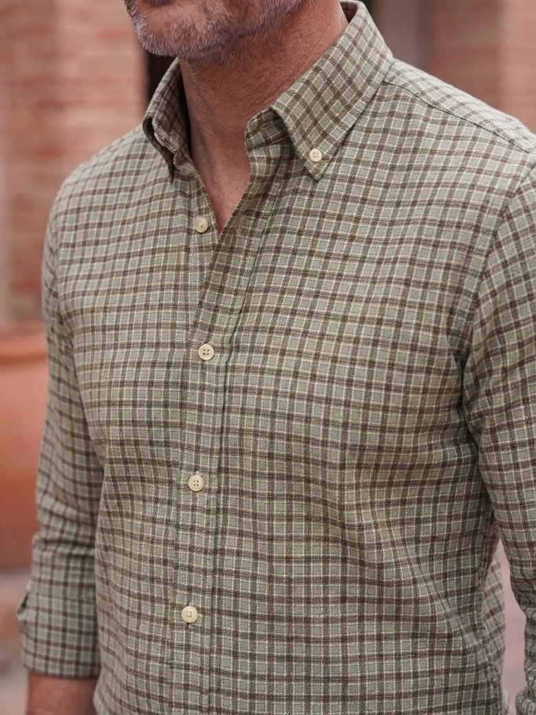 Chemise en flanelle légère et douce